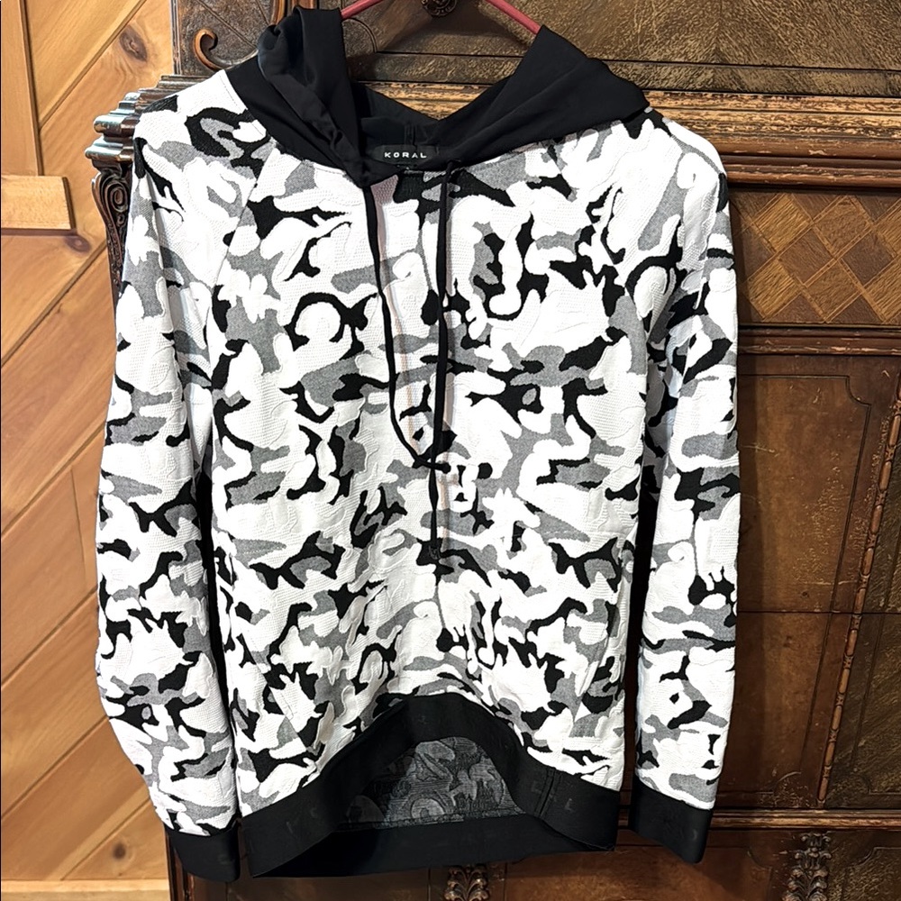 Koral Black and White Camo Sweatshirt Hoodie XS